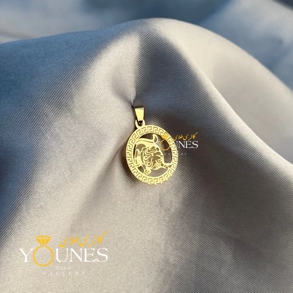 آویز ماه تولد مرداد 1.5cm